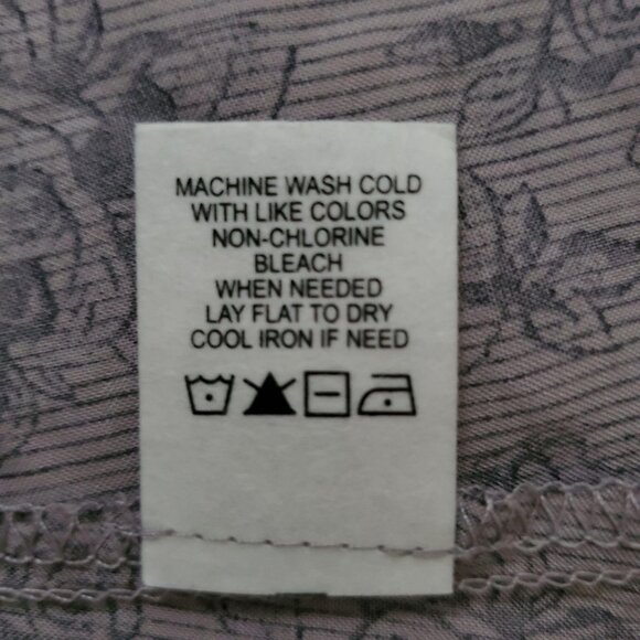 About A Girl Women’s Button-Down Roll Tab Long Sleeve Floral Gray Blouse Large - Picture 8 of 13